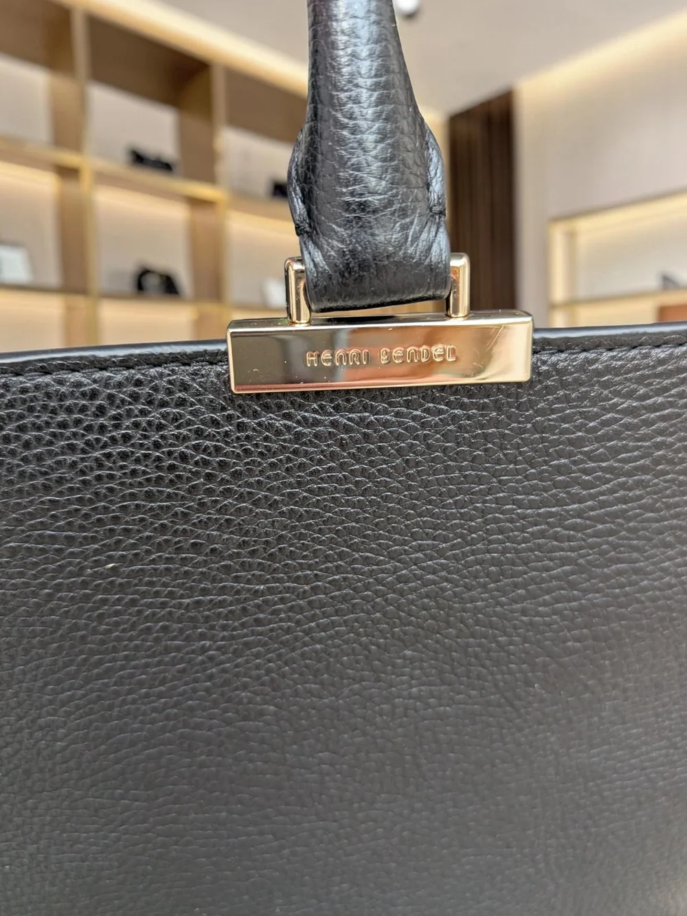 henri bendel listing description